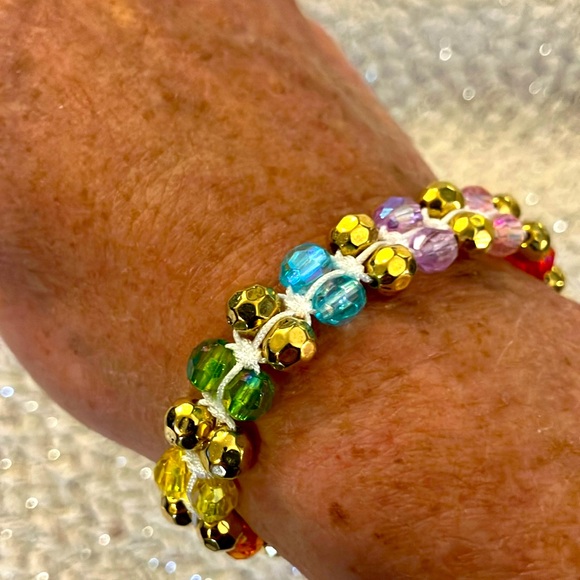 New Super Cute Multicolor Bling Macrame Bracelet Gold - Picture 5 of 8